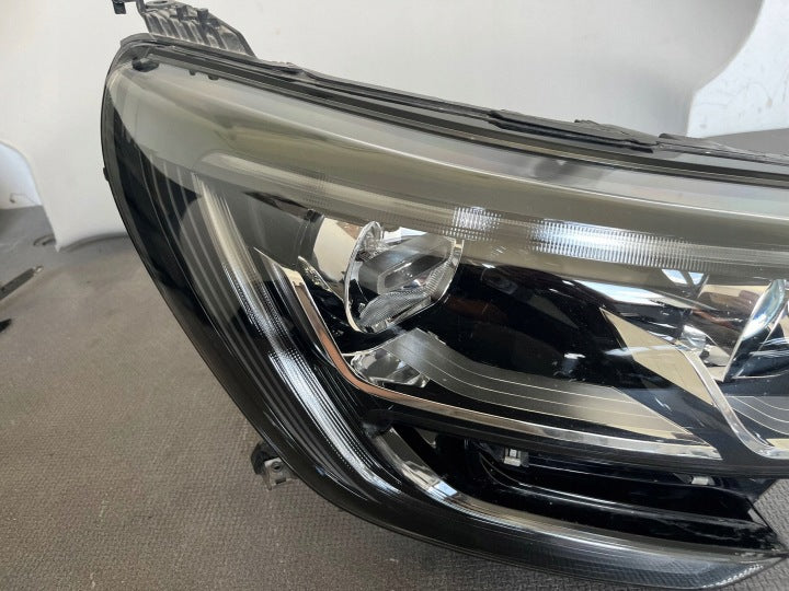 Frontscheinwerfer Renault Megane Hatchback IV I 260100478R Rechts Headlight SCH2979314257xv