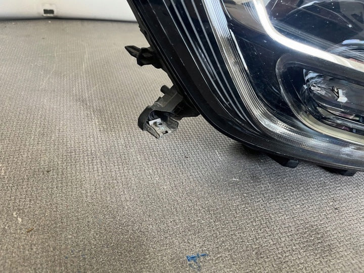 Frontscheinwerfer Renault Megane Hatchback IV I 260100478R Rechts Headlight SCH2979314257xv