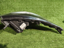Laden Sie das Bild in den Galerie-Viewer, Frontscheinwerfer Renault Trafic III 260109054R Rechts Scheinwerfer Headlight SCH2981658466ed