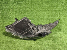 Laden Sie das Bild in den Galerie-Viewer, Frontscheinwerfer Renault Trafic III 260109054R Rechts Scheinwerfer Headlight SCH2981658466ed