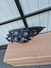 Load image into Gallery viewer, Frontscheinwerfer Toyota Aygo X OH-31 Rechts Scheinwerfer Headlight SCH2988385351cx