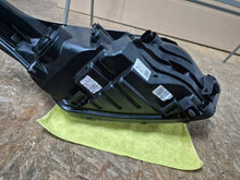 Laden Sie das Bild in den Galerie-Viewer, Frontscheinwerfer Kia Ceed J792111010 Links Scheinwerfer Headlight SCH2988834030cz