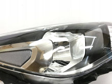 Laden Sie das Bild in den Galerie-Viewer, Frontscheinwerfer Kia Stonic 92102H8 Rechts Scheinwerfer Headlight SCH2989647775rq