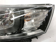 Laden Sie das Bild in den Galerie-Viewer, Frontscheinwerfer Kia Stonic 92102H8 Rechts Scheinwerfer Headlight SCH2989647775rq