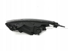 Laden Sie das Bild in den Galerie-Viewer, Frontscheinwerfer Kia Stonic 92102H8 Rechts Scheinwerfer Headlight SCH2989647775rq
