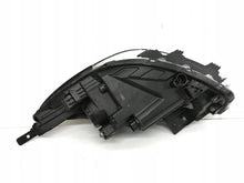 Laden Sie das Bild in den Galerie-Viewer, Frontscheinwerfer Kia Stonic 92102H8 Rechts Scheinwerfer Headlight SCH2989647775rq
