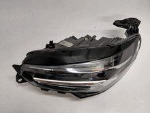 Laden Sie das Bild in den Galerie-Viewer, Frontscheinwerfer Opel Corsa F 39162653 Links Scheinwerfer Headlight SCH2998576860yf