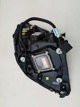 Load image into Gallery viewer, Frontscheinwerfer Chevrolet Corvette C6 227930013 Xenon Rechts oder Links SCH3001390186sy