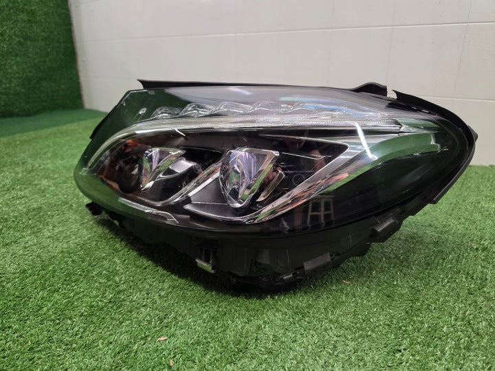 Frontscheinwerfer Mercedes-Benz W205 A205 A2059063104 LED Links Headlight SCH3001951913oc