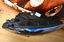 Laden Sie das Bild in den Galerie-Viewer, Frontscheinwerfer Mercedes-Benz Eqb A2439069000 Rechts Scheinwerfer Headlight SCH3003125717nm