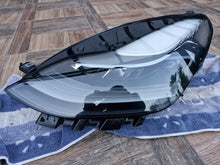 Laden Sie das Bild in den Galerie-Viewer, Frontscheinwerfer Tesla Model 3 151495200D LED Links Scheinwerfer Headlight SCH3004447371ab