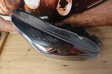 Laden Sie das Bild in den Galerie-Viewer, Frontscheinwerfer Ford Kuga 90156445K Xenon Rechts Scheinwerfer Headlight SCH3005118310tm