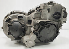 Laden Sie das Bild in den Galerie-Viewer, Frontscheinwerfer Mercedes-Benz W203 A2038203861 Rechts Scheinwerfer Headlight SCH3006462327td