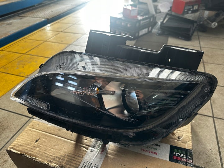 Frontscheinwerfer Hyundai Kona J9921-63010 Links Scheinwerfer Headlight SCH3012381077hf