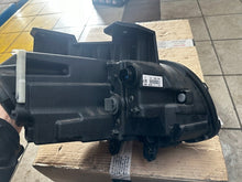 Laden Sie das Bild in den Galerie-Viewer, Frontscheinwerfer Hyundai Kona J9921-63010 Links Scheinwerfer Headlight SCH3012381077hf