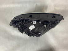 Laden Sie das Bild in den Galerie-Viewer, Frontscheinwerfer Mercedes-Benz Gla H247 A2479066107 LED Links Headlight SCH3015737984oy