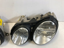 Load image into Gallery viewer, Frontscheinwerfer Mercedes-Benz 2158201961 Ein Stück (Rechts oder Links) SCH3018078046kn