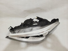 Laden Sie das Bild in den Galerie-Viewer, Frontscheinwerfer BMW 1 F20 7229677 7229678 Xenon Ein Satz Headlight SCH3019266916fg