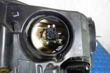 Load image into Gallery viewer, Frontscheinwerfer Ford Focus 5113W030NB Links Scheinwerfer Headlight SCH3023666448cd