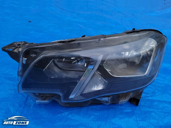 Frontscheinwerfer Peugeot Partner Rifter 9816826980 Links Scheinwerfer Headlight SCH3038112088kt
