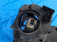 Load image into Gallery viewer, Frontscheinwerfer Peugeot Partner Rifter 9816826980 Links Scheinwerfer Headlight SCH3038112088kt
