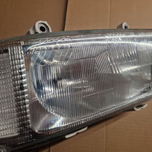 Laden Sie das Bild in den Galerie-Viewer, Frontscheinwerfer Audi Coupe 13883700 Links Scheinwerfer Headlight SCH3039270477eq