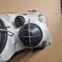Laden Sie das Bild in den Galerie-Viewer, Frontscheinwerfer Audi Coupe 13883700 Links Scheinwerfer Headlight SCH3039270477eq
