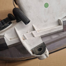 Laden Sie das Bild in den Galerie-Viewer, Frontscheinwerfer Audi Coupe 13883700 Links Scheinwerfer Headlight SCH3039270477eq