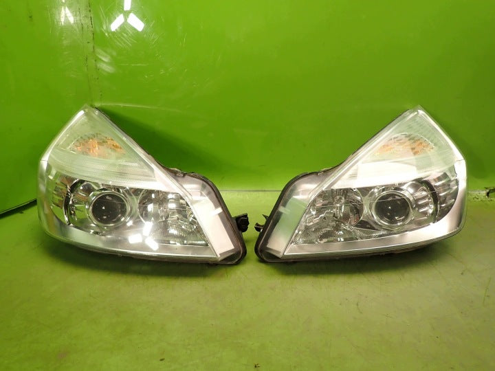 Frontscheinwerfer Renault Espace IV 8200394707 8200394706 Xenon Ein Satz SCH3039415427my