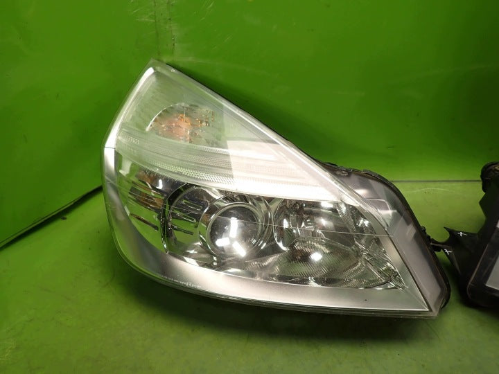 Frontscheinwerfer Renault Espace IV 8200394707 8200394706 Xenon Ein Satz SCH3039415427my