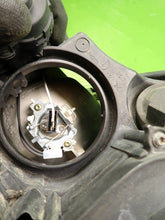 Laden Sie das Bild in den Galerie-Viewer, Frontscheinwerfer Renault Espace IV 8200394707 8200394706 Xenon Ein Satz SCH3039415427my