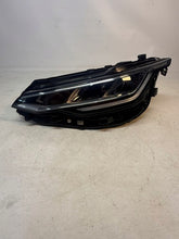 Laden Sie das Bild in den Galerie-Viewer, Frontscheinwerfer VW Golf VIII 5H1941005A Links Scheinwerfer Headlight SCH3046943628qd