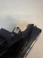 Laden Sie das Bild in den Galerie-Viewer, Frontscheinwerfer VW Golf VIII 5H1941005A Links Scheinwerfer Headlight SCH3046943628qd