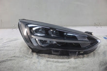 Laden Sie das Bild in den Galerie-Viewer, Frontscheinwerfer Ford Focus MX7B-13E014-EB Rechts Scheinwerfer Headlight SCH3056900726oz