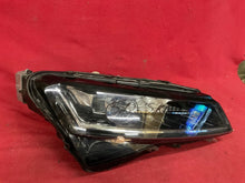 Laden Sie das Bild in den Galerie-Viewer, Frontscheinwerfer Skoda Superb III 3V1941016D Full LED Rechts Headlight SCH3057218503cb