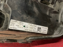 Laden Sie das Bild in den Galerie-Viewer, Frontscheinwerfer Skoda Superb III 3V1941016D Full LED Rechts Headlight SCH3057218503cb