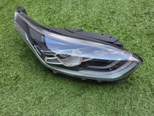 Laden Sie das Bild in den Galerie-Viewer, Frontscheinwerfer Kia Ceed 92102J7100 Rechts Scheinwerfer Headlight SCH3057389600bi