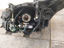 Laden Sie das Bild in den Galerie-Viewer, Frontscheinwerfer BMW E60 E61 7045692-06 Rechts Scheinwerfer Headlight SCH3060983910ik