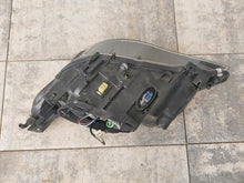 Laden Sie das Bild in den Galerie-Viewer, Frontscheinwerfer BMW E60 E61 7045692-06 Rechts Scheinwerfer Headlight SCH3060983910ik