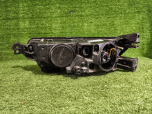 Laden Sie das Bild in den Galerie-Viewer, Frontscheinwerfer Citroën C4 Picasso II 9677217280 Rechts Scheinwerfer Headlight SCH3078217955va