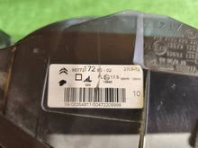 Laden Sie das Bild in den Galerie-Viewer, Frontscheinwerfer Citroën C4 Picasso II 9677217280 Rechts Scheinwerfer Headlight SCH3078217955va