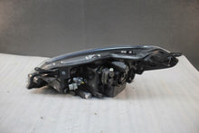 Laden Sie das Bild in den Galerie-Viewer, Frontscheinwerfer Toyota Yaris M62M6236N32 Rechts Scheinwerfer Headlight SCH3078578603an
