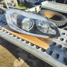 Laden Sie das Bild in den Galerie-Viewer, Frontscheinwerfer Volvo Xc60 31395897 Xenon Rechts Scheinwerfer Headlight SCH3084347058uk