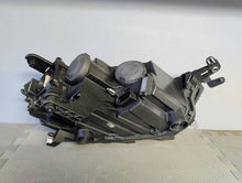 Laden Sie das Bild in den Galerie-Viewer, Frontscheinwerfer VW T-Roc 2GA941005B Links Scheinwerfer Headlight SCH3093961276ok