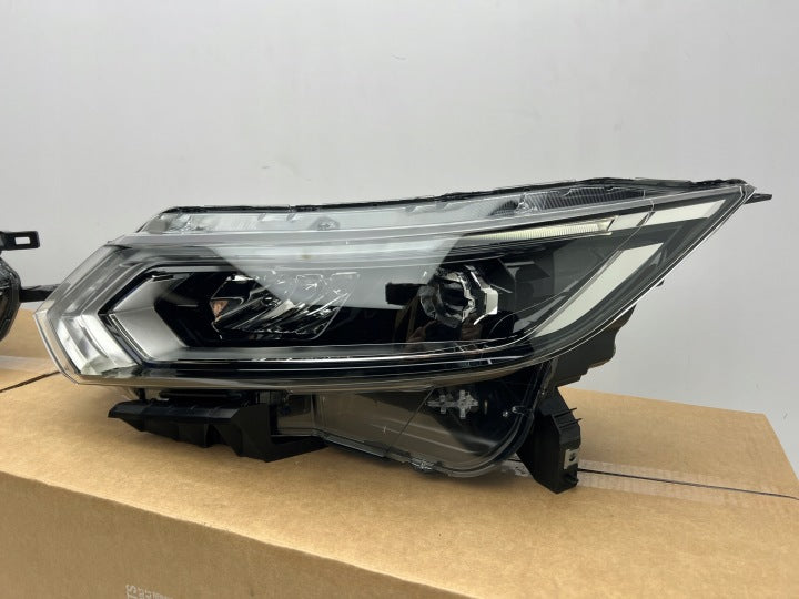 Frontscheinwerfer Nissan Qashqai II J11 100-19011 Links Scheinwerfer Headlight SCH3096274977ar