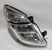 Laden Sie das Bild in den Galerie-Viewer, Frontscheinwerfer Nissan Interstar 26010BZ50A 030127320200 Rechts Headlight SCH3098041585me