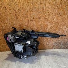 Load image into Gallery viewer, Frontscheinwerfer Kia Sportage V 92101R2000 LED Ein Satz Scheinwerfer Headlight SCH3104813605gm