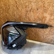 Load image into Gallery viewer, Frontscheinwerfer Kia Sportage V 92101R2000 LED Ein Satz Scheinwerfer Headlight SCH3104813605gm