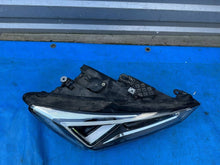 Laden Sie das Bild in den Galerie-Viewer, Frontscheinwerfer Seat Leon 5FB941008F Rechts Scheinwerfer Headlight SCH3105578948yi