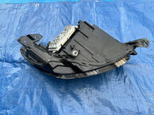 Laden Sie das Bild in den Galerie-Viewer, Frontscheinwerfer Peugeot 208 II 9841642080 Full LED Links Headlight SCH3108651689za